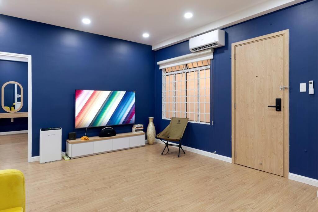 Modern, Cozy & Fully Equipped 2Br Apt In D4, 5M To D1 Хошимин Экстерьер фото