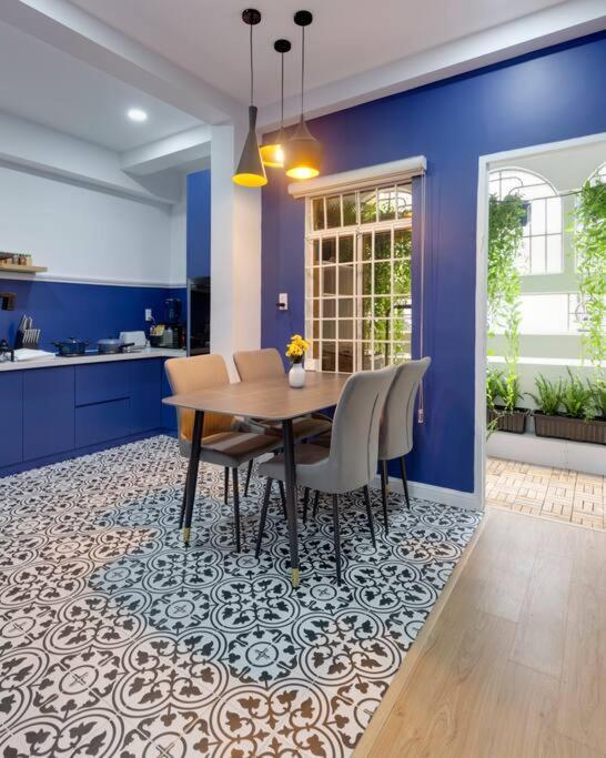 Modern, Cozy & Fully Equipped 2Br Apt In D4, 5M To D1 Хошимин Экстерьер фото