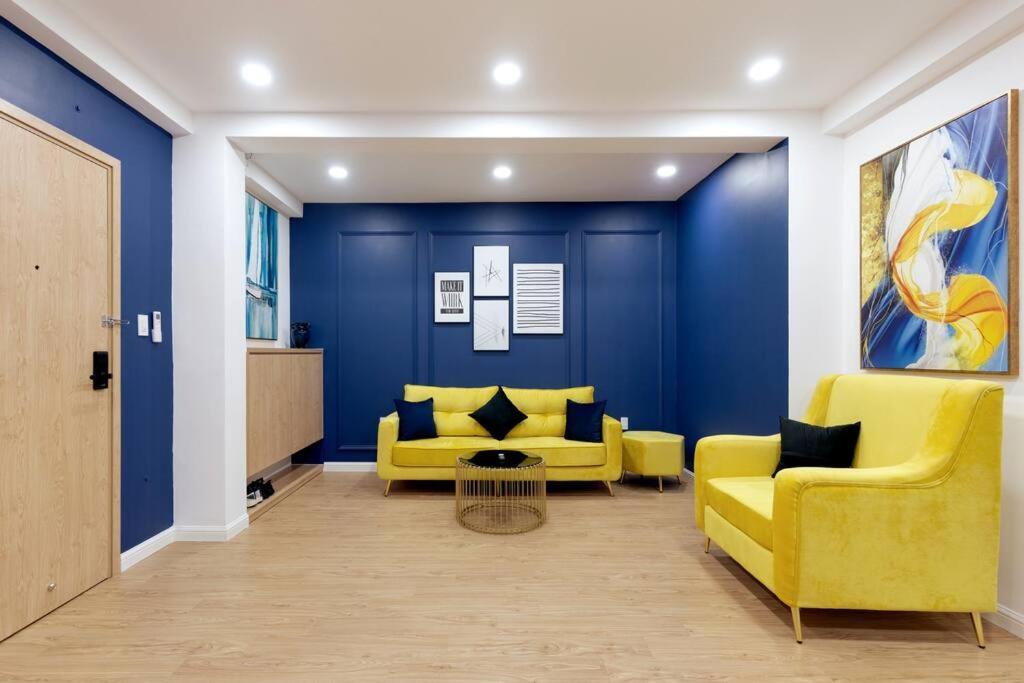 Modern, Cozy & Fully Equipped 2Br Apt In D4, 5M To D1 Хошимин Экстерьер фото