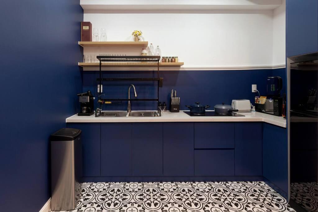 Modern, Cozy & Fully Equipped 2Br Apt In D4, 5M To D1 Хошимин Экстерьер фото
