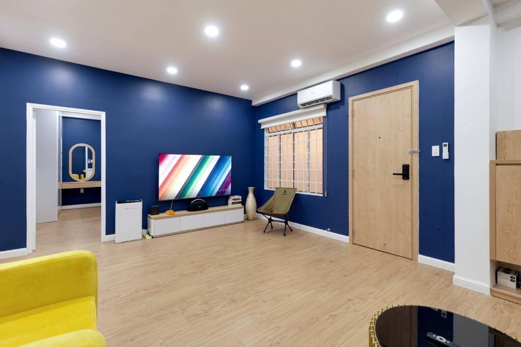 Modern, Cozy & Fully Equipped 2Br Apt In D4, 5M To D1 Хошимин Экстерьер фото